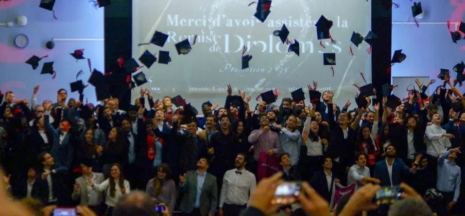 Remise de Diplômes 2023 : une Cérémonie pleine d'émotions ! 