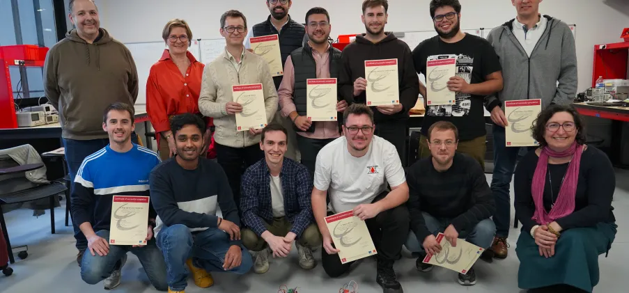 Une formation courte et sur-mesure axée sur le projet électronique