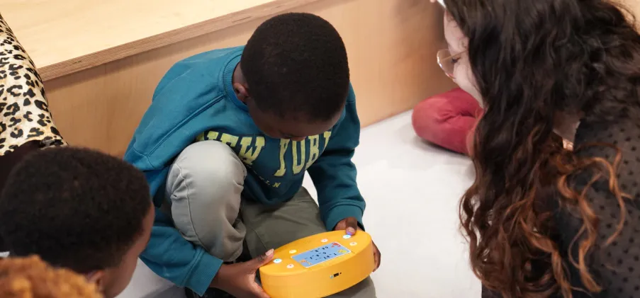 Nos étudiants ingénieurs mettent la technologie au service de l’éducation des plus jeunes ! 