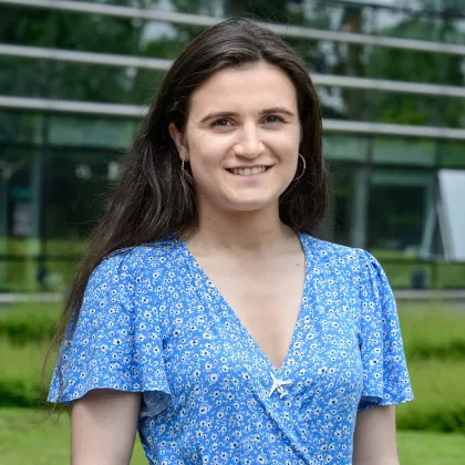 Face aux défis d’être une femme ingénieure dans un secteur dominé par les hommes, c’est la confiance en mes compétences qui m’a permis d’avancer