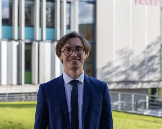 L’ENSEA m’a permis d’explorer l’ensemble du spectre des métiers du numérique et de choisir les compétences que je souhaitais approfondir